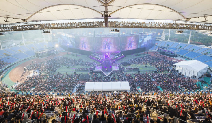 在强强对话 在强强对话